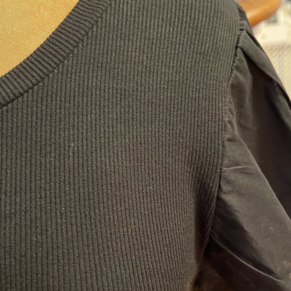 Gap | Black Ruffled Sleeve Knit Rib Tshirt - Picture 5 of 7